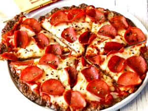 1 Pizza (14" Dia) Thick Crust Pizza with Meat and Vegetables