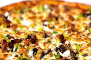 1 pizza (170 g) Deluxe Pizza - Thin Crust