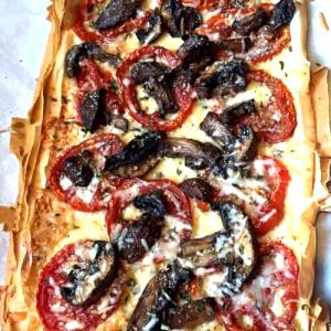 1 pizza (198 g) Single Serve Mushroom & Olive Pizza