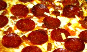 1 pizza (4 slices) Tristan Pizza