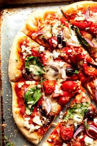 1 pizza The Greek Pizza (Vegetarian Option)