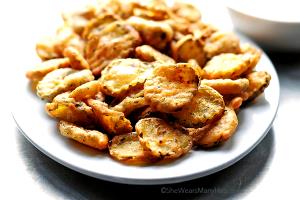 1 plate Fried Dill Pickles