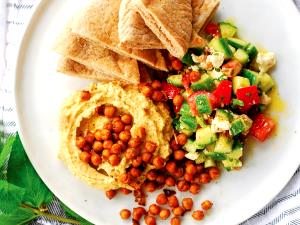 1 plate Mediterranean Hummus Plate