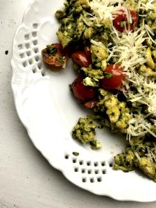 1 plate Pesto Scramble