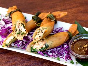 1 plate Skinnylicious Salmon Rolls