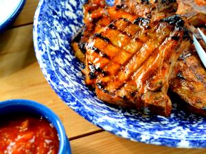 1 pork chop (4 oz) Georgia Peach Pork Chops