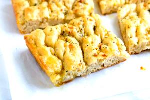 1 portion (107 g) Garlic Olive Oil Focaccia Bread for Pasta