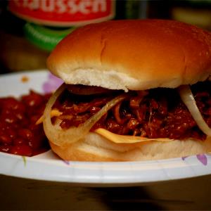1 portion (270 g) BBQ Pulled Pork Hot Wrap