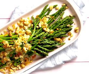 1 Portion Asparagus With Cashew Cream