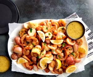 1 Portion Cajun Shrimp Steamer With Garlic Butter