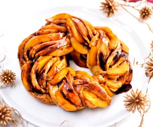1 Portion Caramel Peach Kringle