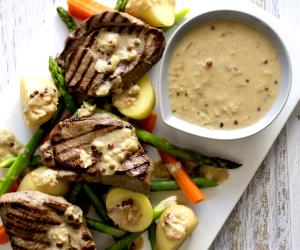1 Portion Lamb Fillets With Pink Peppercorn Sauce