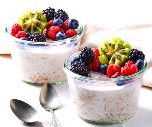 1 Portion Oat And Pomegranate Overnight Oats