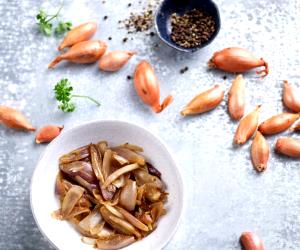 1 Portion Sautéing 12.5 Oz Shallots