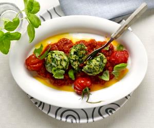 1 Portion Spinach Dumplings İn Tomato Ragout
