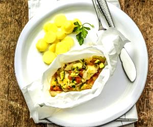 1 Portion Steamed Mahi Mahi And Mixed Vegetable Parcels