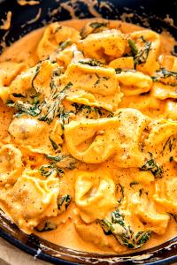 1 Portion Tortellini İn Tomato Cream Sauce