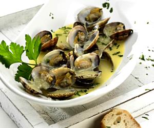 1 Portions Clams İn White Wine With Cilantro
