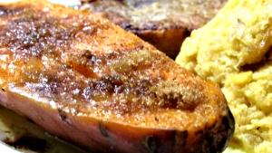 1 potato (307 g) Baked Sweet Potato with Cinnamon Butter Spread