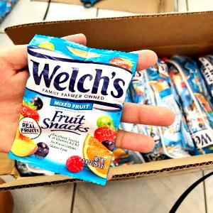 1 pouch (25.5 g) Fruit Flavored Snacks