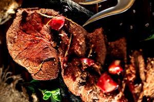 1 Pounds (453.6 G) Bear Meat, raw