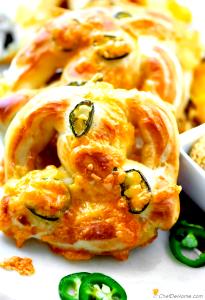 1 pretzel (99 g) Cheddar Jalapeno Soft Pretzel