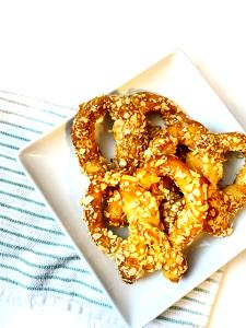 1 pretzel Almond Pretzel