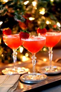 1 Punch Cup (4 Fl Oz) Fruit Punch (Alcoholic)