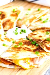1 quesadilla (106 g) Sausage Quesadilla