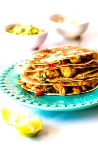 1 quesadilla (472 g) Chicken Quesadilla