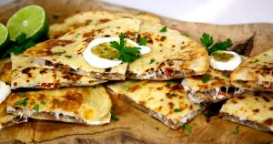 1 quesadilla (553 g) Savory Pork Carnitas Quesadilla