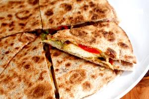 1 quesadilla Low Fat Chicken Quesadilla