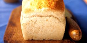 1 Regular Slice (3-3/4" X 5" X 1/2") White Bread (Home Recipe or Bakery)
