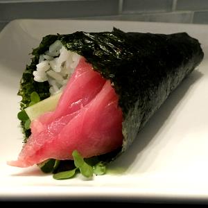 1 roll (116 g) Spicy Tuna Hand Roll