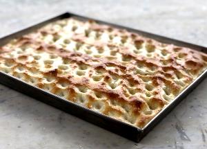 1 roll (130 g) Focaccia