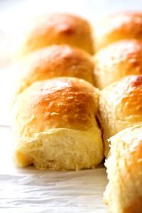 1 roll (28 g) Dinner Rolls