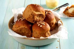 1 roll (28 g) Multigrain Dinner Roll