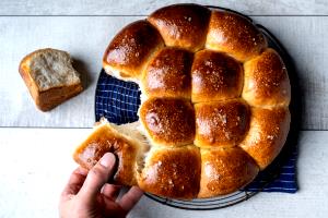 1 roll (43 g) Crushed Wheat Sourdough Rolls