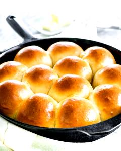 1 roll (45 g) Yeast Roll