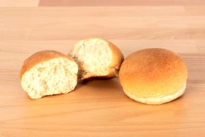 1 roll (51 g) Country Wheat Rolls