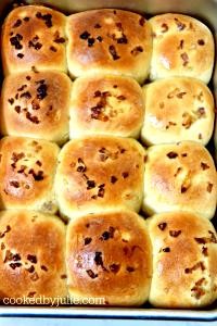 1 roll (53 g) Toasted Onion Sandwich Rolls