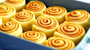 1 roll (57 g) Cinnamon Sweet Rolls