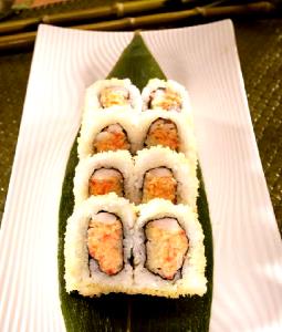 1 roll (7.75 oz) Tootsy Maki