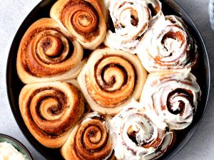 1 roll (93 g) Cinnamon Bun Mix