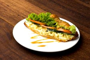 1 roll Egg Sandwich Roll