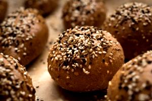 1 Roll Gluten Free Bread, Whole Grain Seeded Dinner Rolls