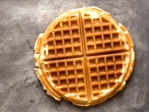 1 Round (10" Dia) Plain Waffle