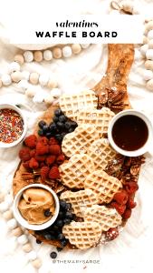 1 Round (7" Dia) Fruit Waffle