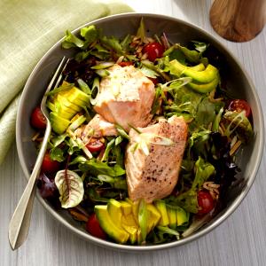 1 salad (15 oz) Wild Alaskan Salmon Salad