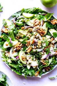 1 salad (156 g) Apple & Walnut Salad with Chicken